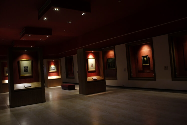 نورپردازی تأکیدی در موزهها