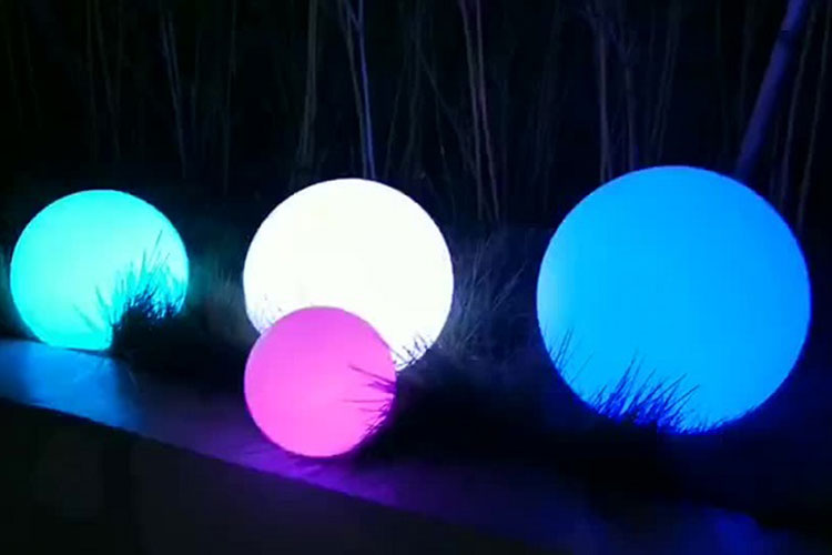 چراغ حبابی در کیفیت نورپردازی شبانه فضای سبز چه تاثیری دارد؟