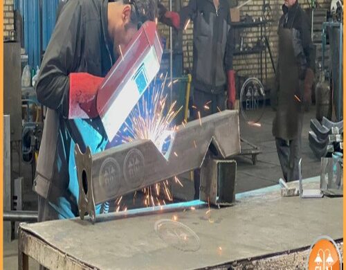 تولید-کننده-چراغ-پارکی بدنه فولادی چرغ پارکی